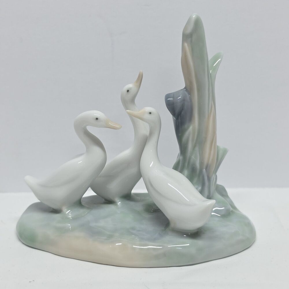 Vintage NAO by Lladro Group of 3 Ducks Geese 4.5" Tall Porcelain Figurine Spain